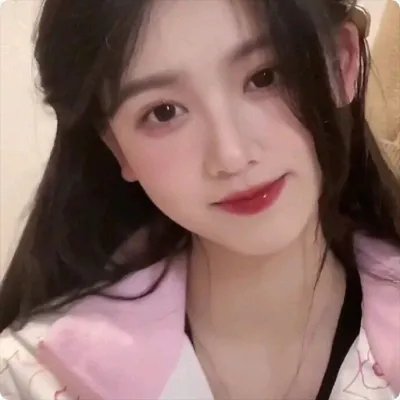 看她轻轻的飞起